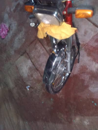 United bike 2021 model number 23 ka laga hua hai