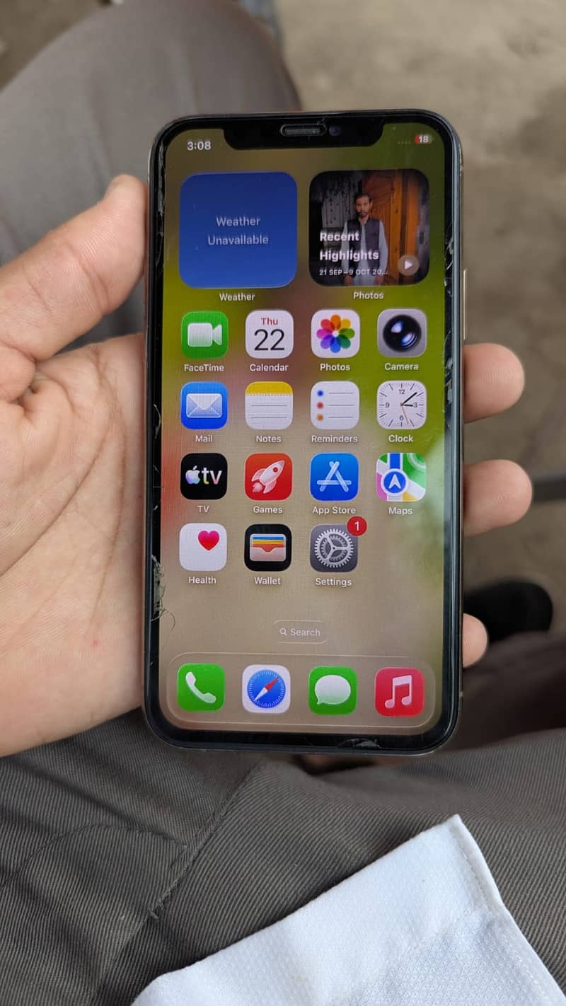 Apple iPhone 11 Pro Max 2