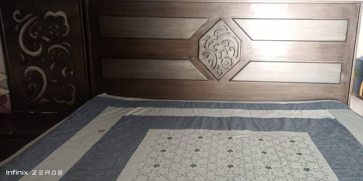 Bed dressing side Table and wardrobe 2