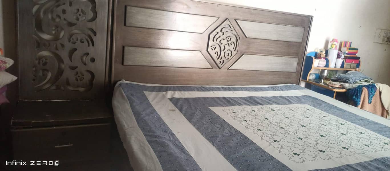 Bed dressing side Table and wardrobe 3
