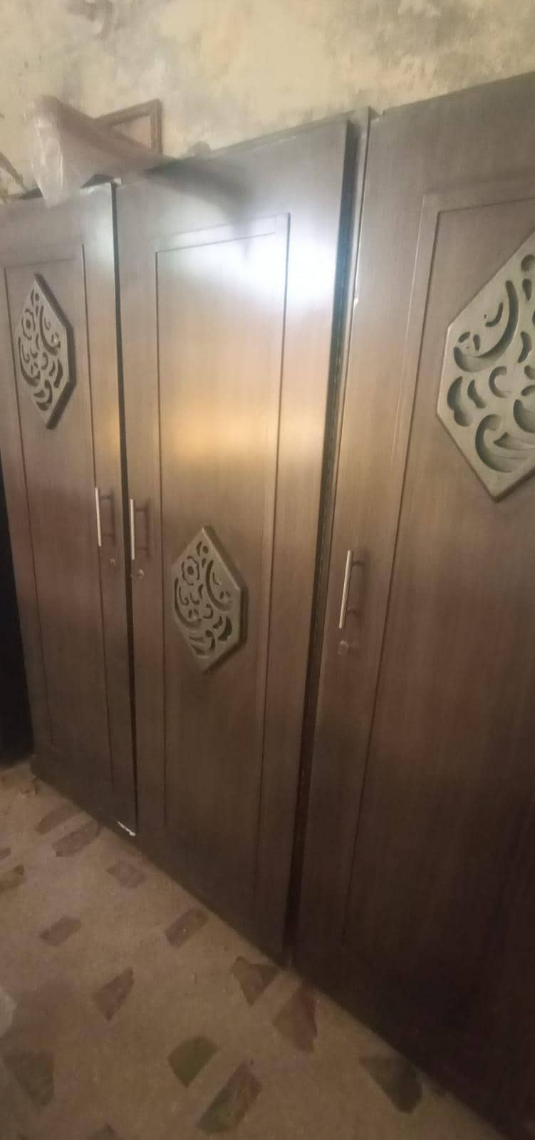 Bed dressing side Table and wardrobe 4