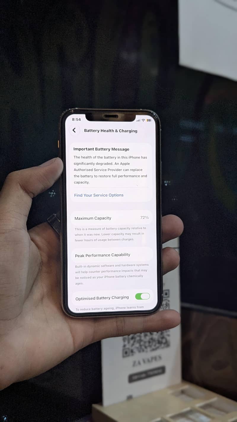 Apple iPhone 11 Pro Sim glitch 5