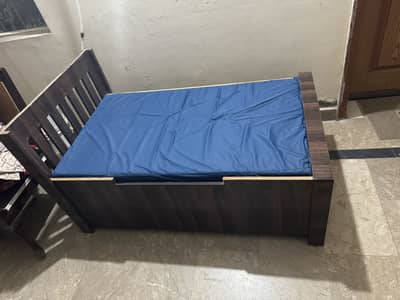 Kids Bed with customised molty mattress (Age 0-8 years)