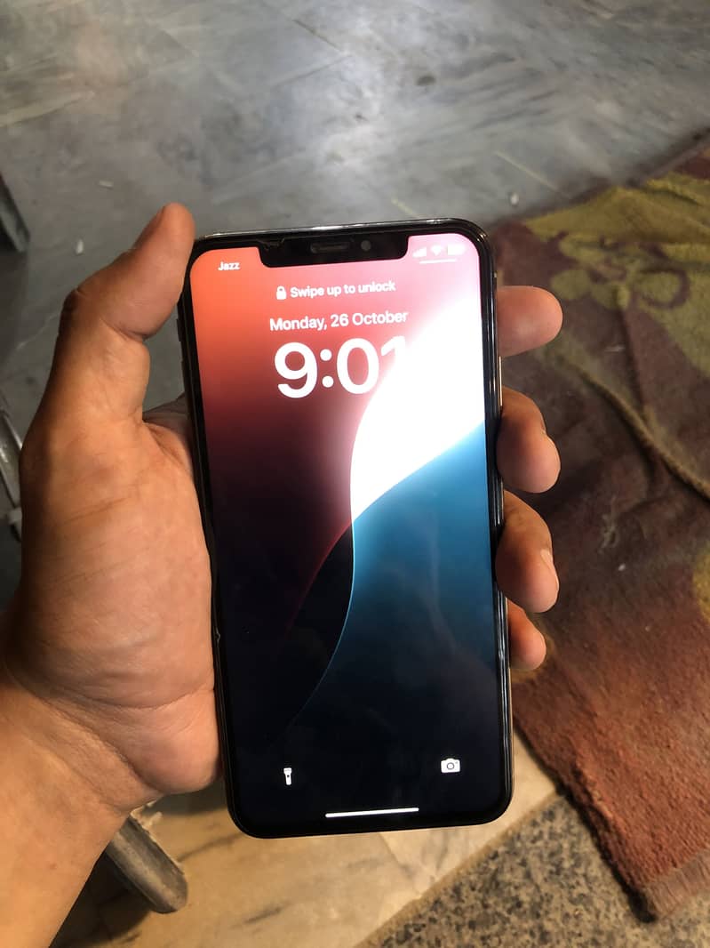 Apple iPhone XS Max 2