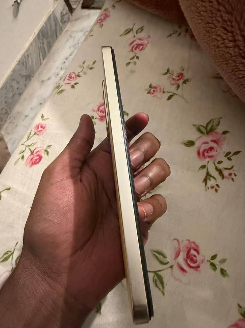 Vivo V25e 5