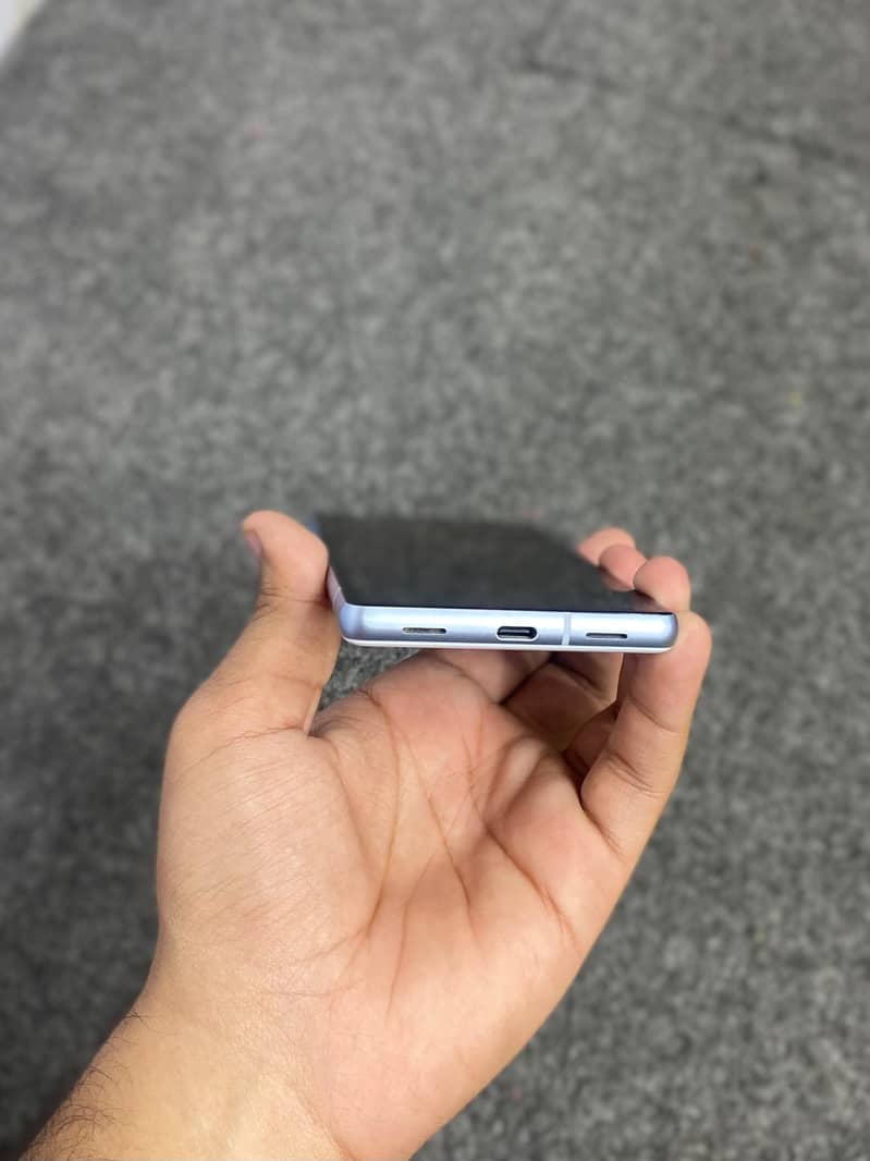 Google Pixel 7a 2