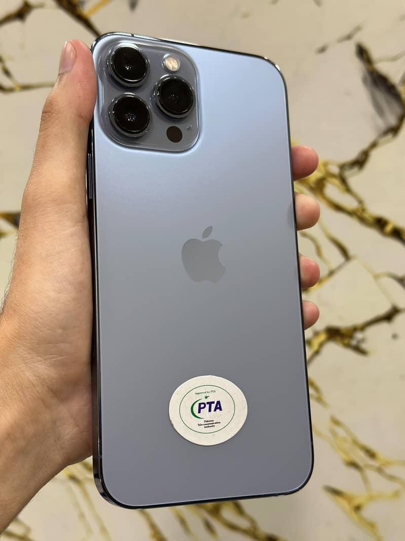 Apple iPhone 13 Pro Max 0
