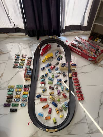 Original 2006 Piston Cup 500 track set by Mattel