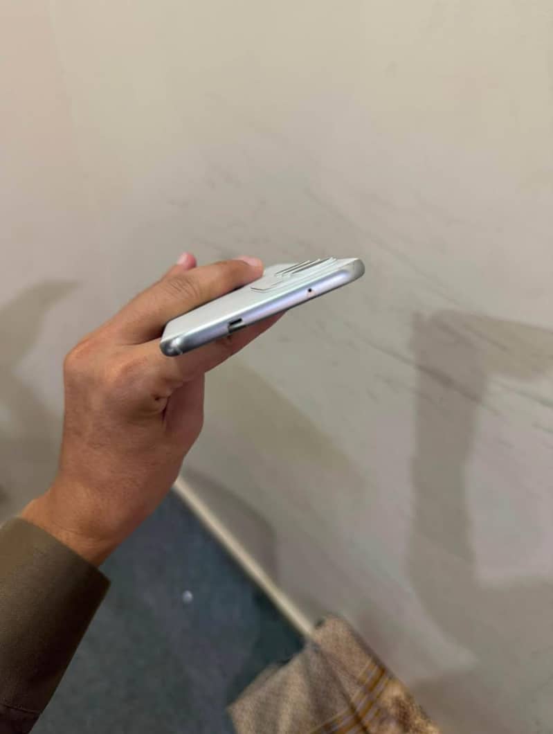 Tecno spark 40 pro plus 4