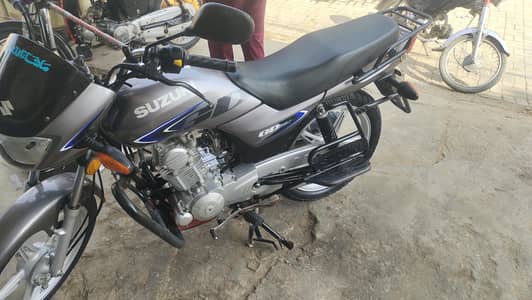 bilkul oky bike he Koi Kam nhi he 2024 ki 11 mahine k he