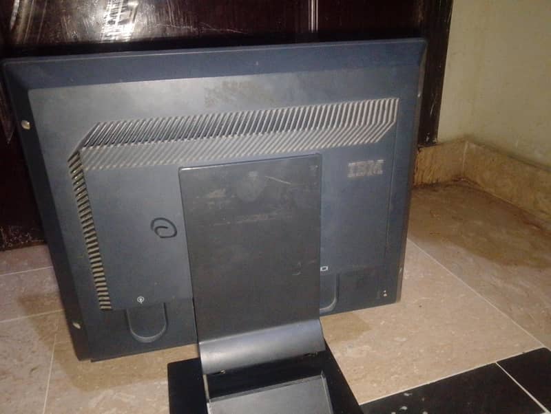 MONITOR 1