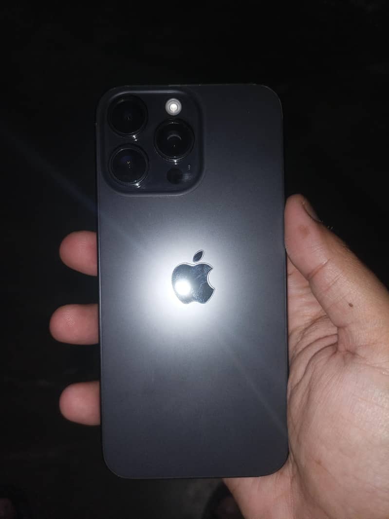 Apple iPhone 15 Pro Max LLA MODEL 1