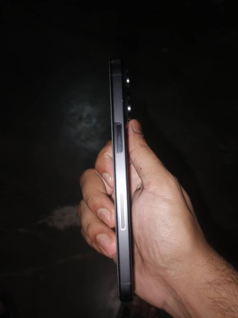 Apple iPhone 15 Pro Max LLA MODEL 3