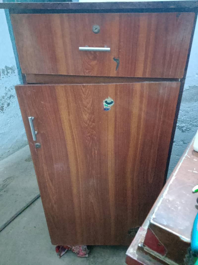 lamination cabinet 4 drawer 3