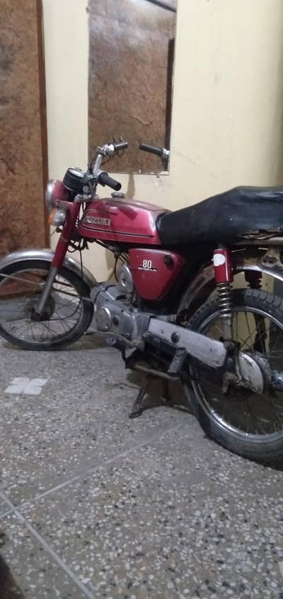 Suzuki 80