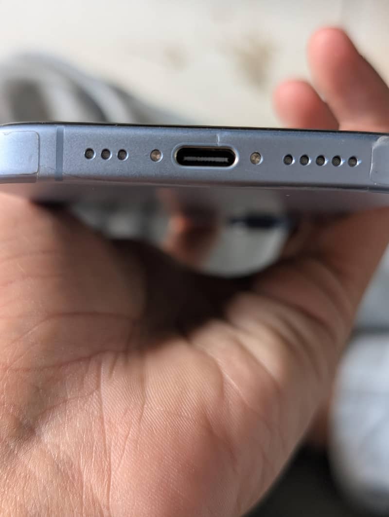 Apple iPhone 17 5