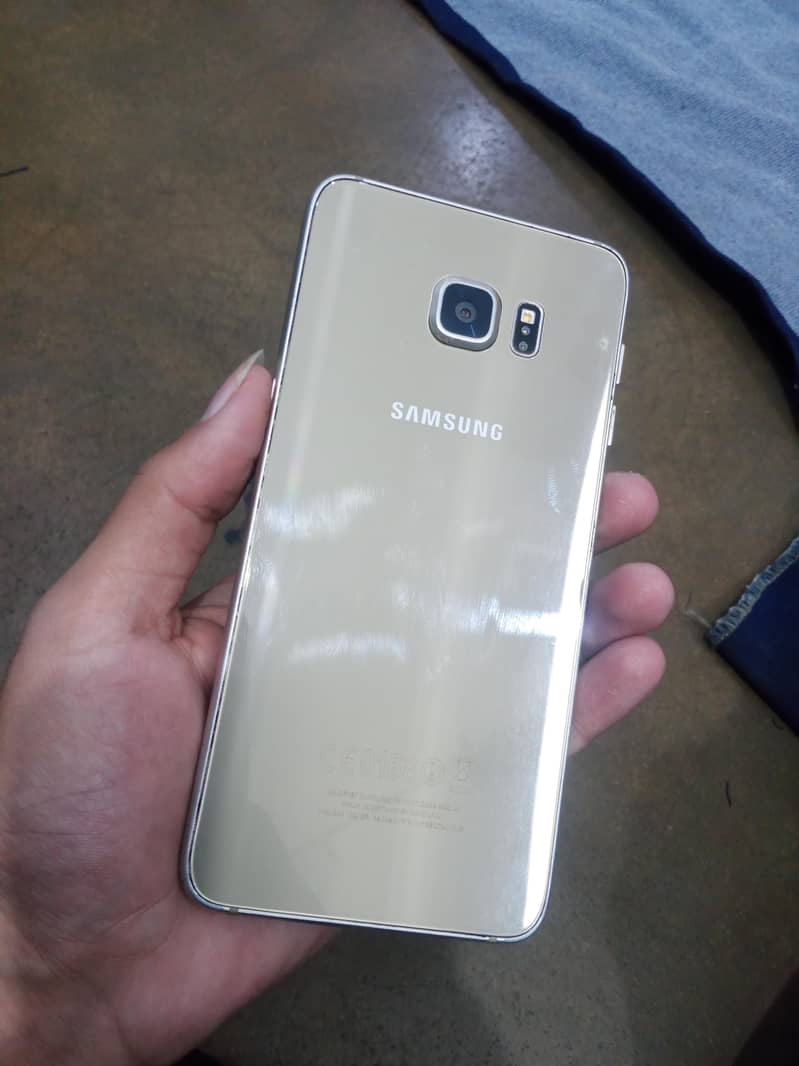 Samsung Mobile S6 Edge Plus 0