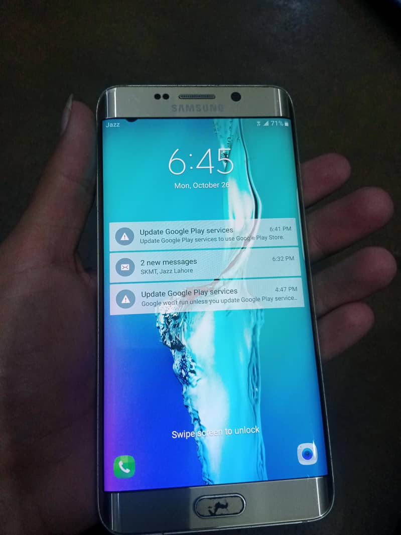 Samsung Mobile S6 Edge Plus 1
