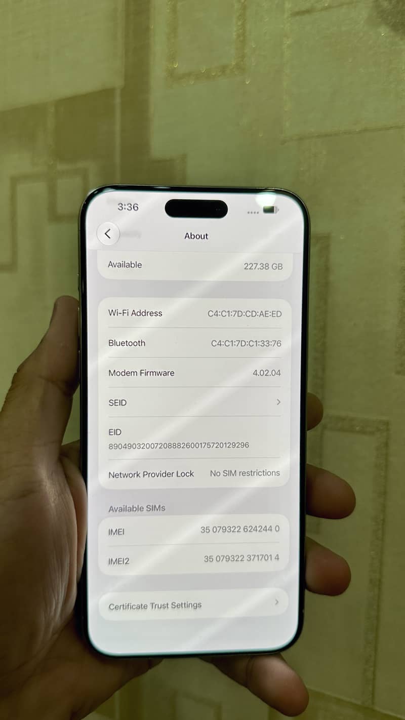 Apple iPhone 15 Pro Max 12