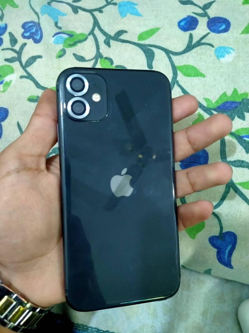 Apple iPhone 11 0
