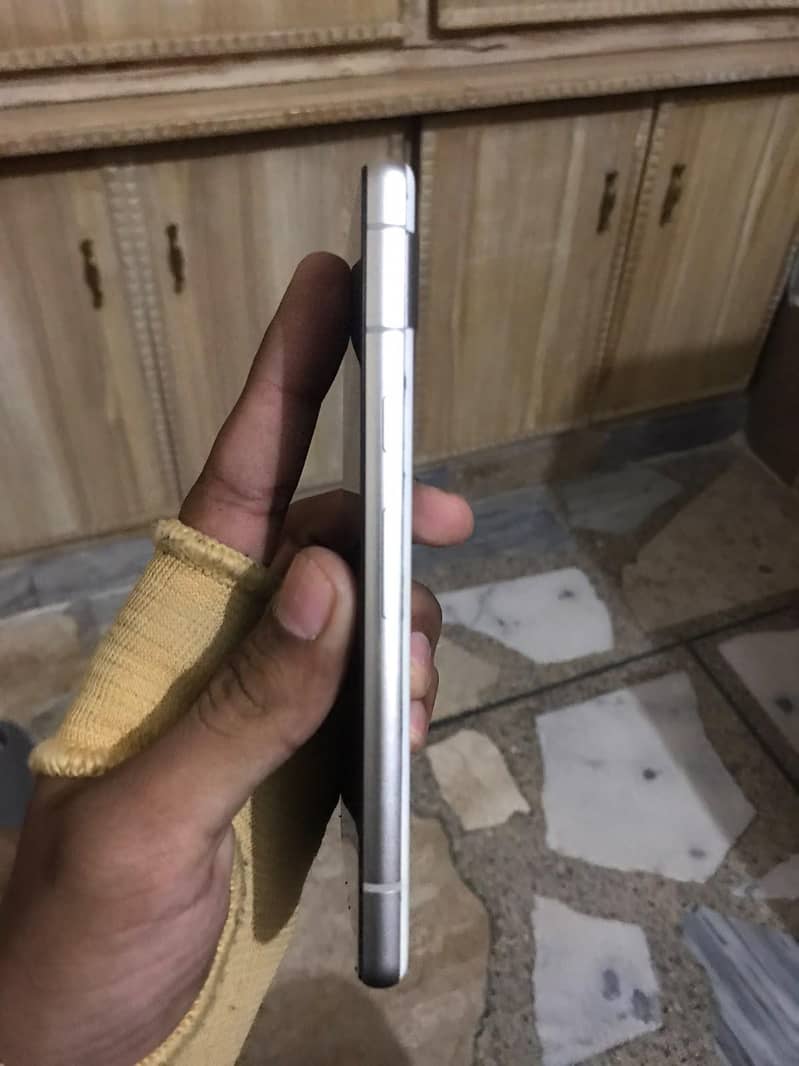 Google Pixel 7a 1