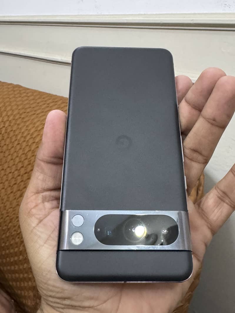 Google Pixel 8 Pro 1