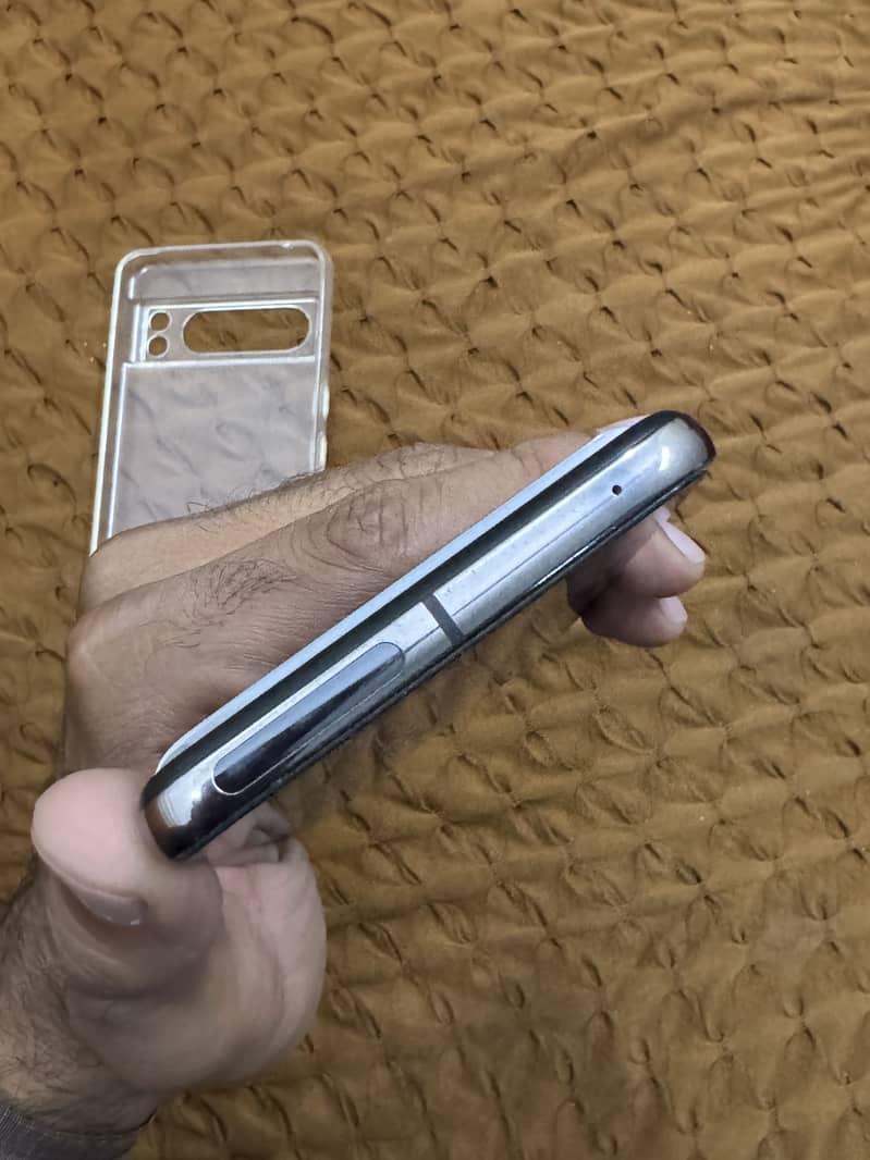 Google Pixel 8 Pro 8