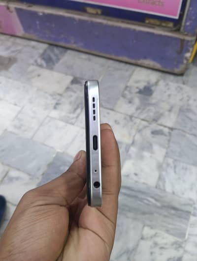 Infinix Hot 60i