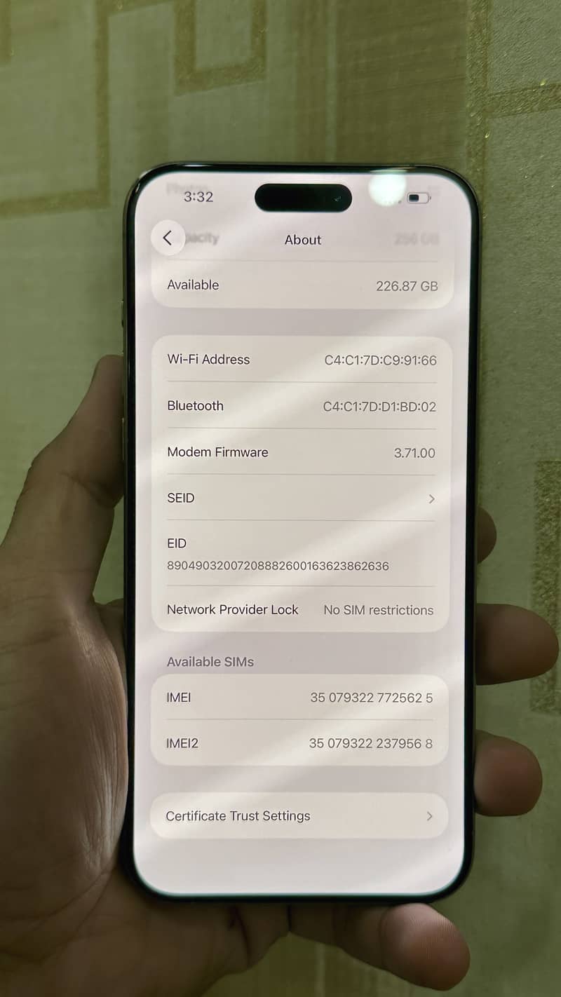 Apple iPhone 15 Pro Max 12