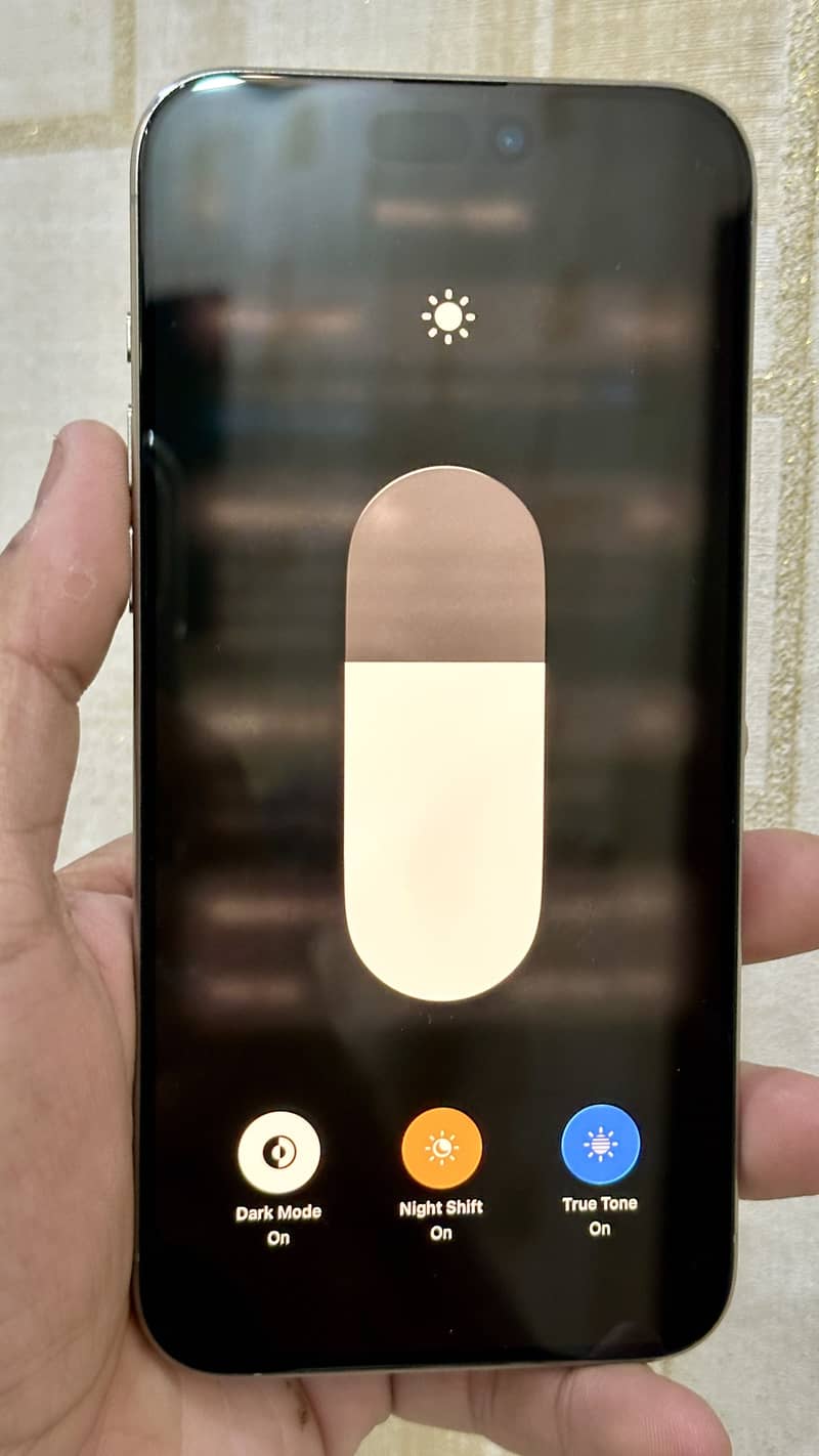 Apple iPhone 15 Pro Max 14