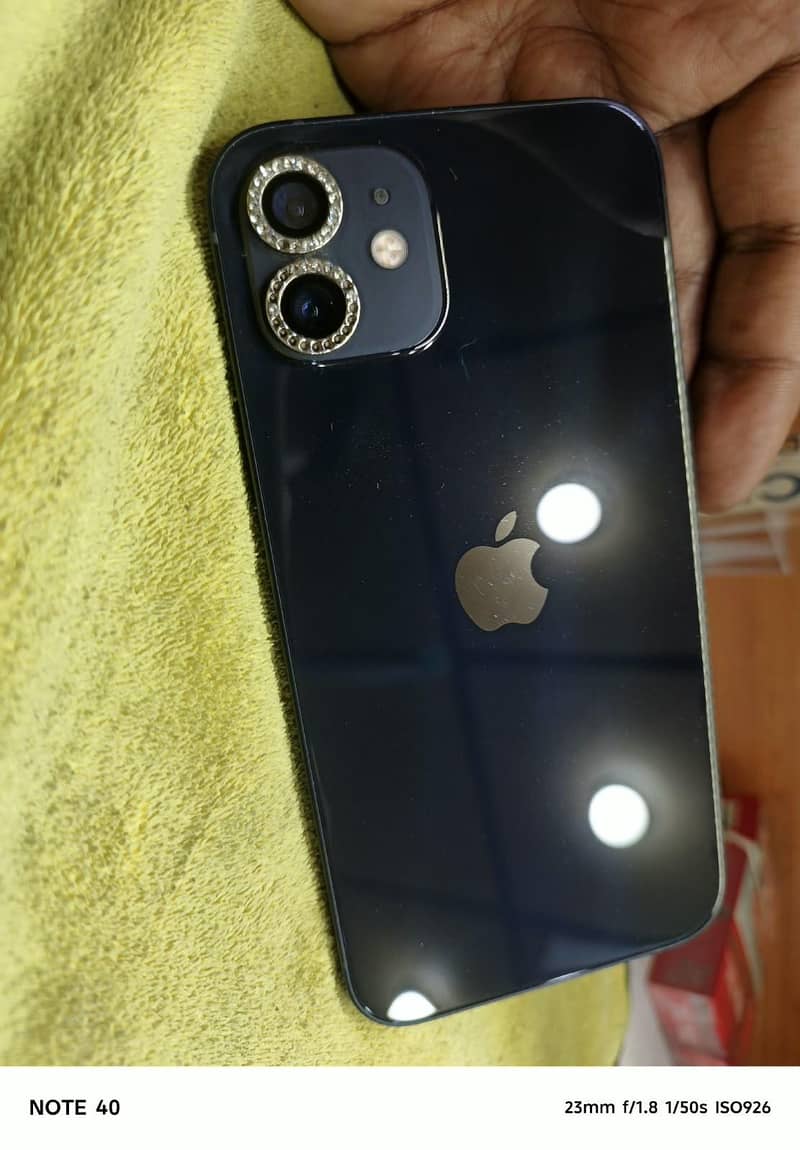 iPhone 12 0