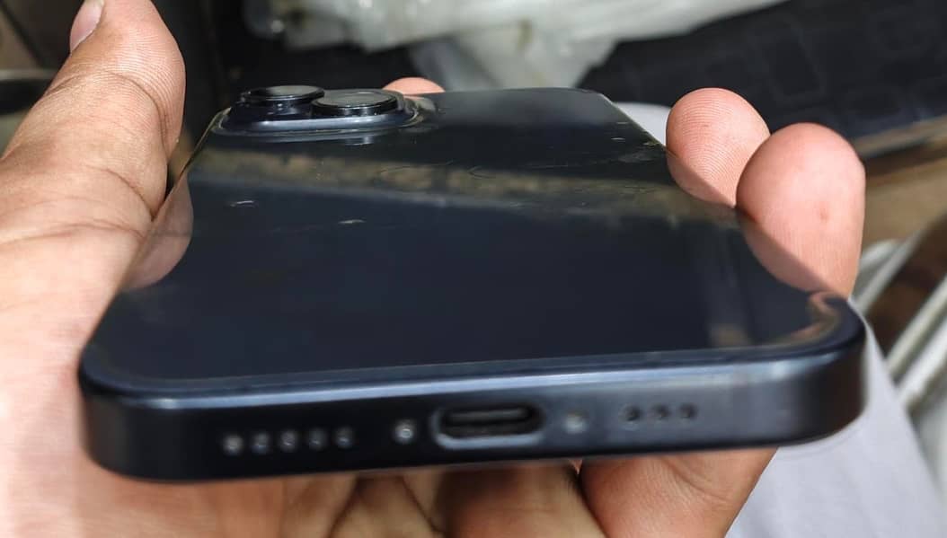 Apple iPhone 15 3