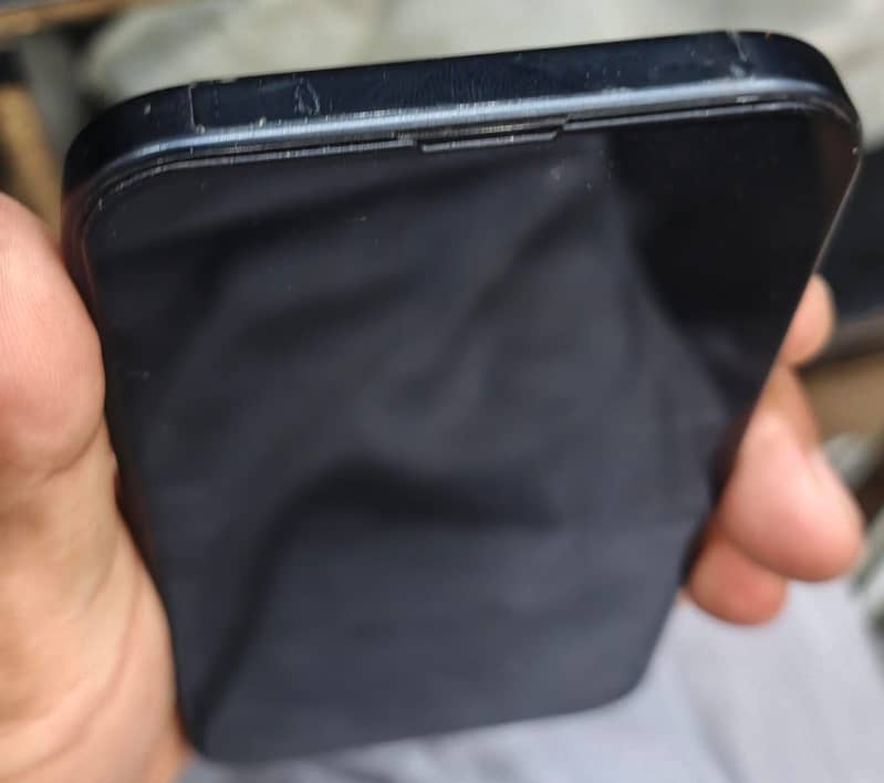 Apple iPhone 15 6
