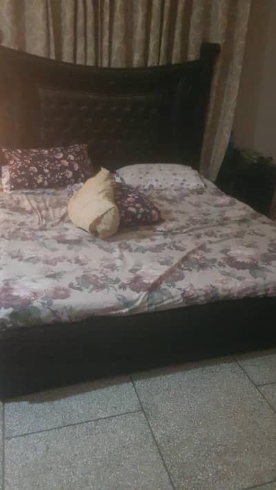 King size bed set