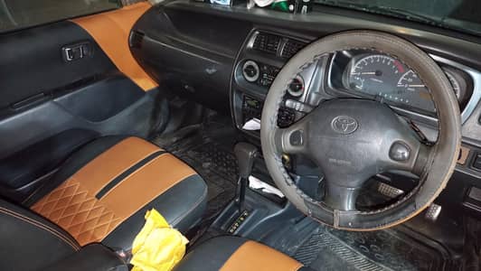 Toyota Duet 1990