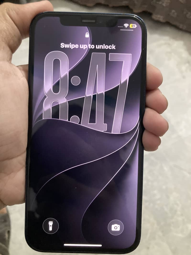 Apple iPhone 12 3