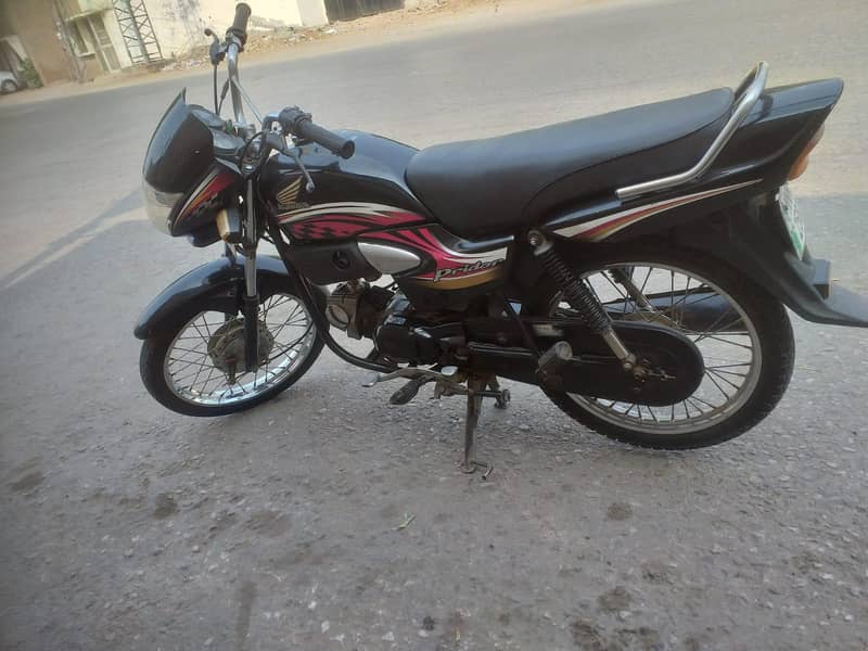 Honda Pridor 0