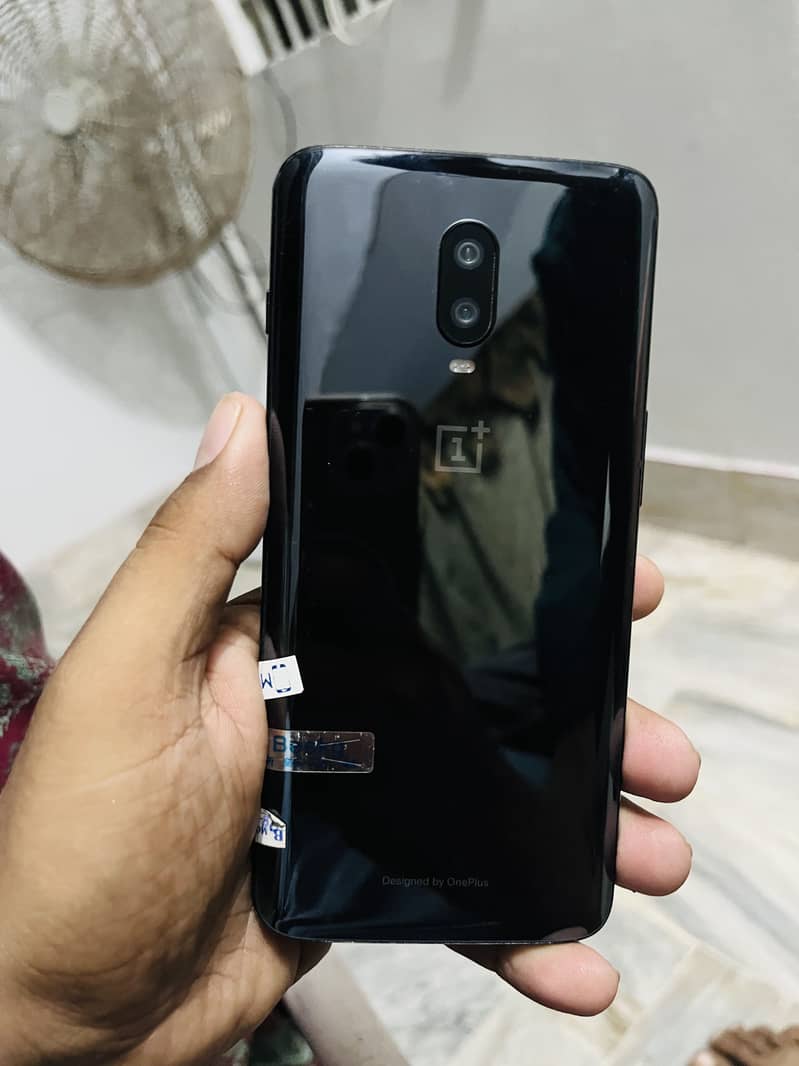 One Plus 6T 1