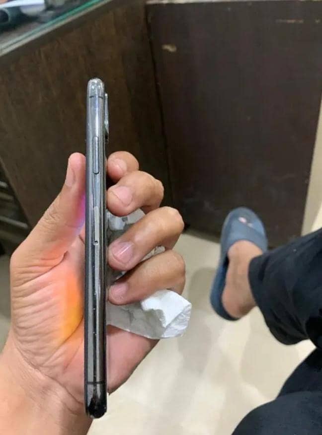 Apple iPhone X 2