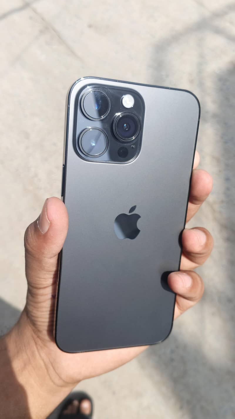 Apple iPhone 14 Pro Max 0