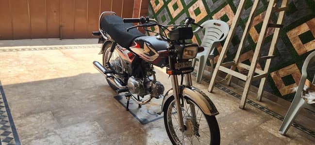 praises honda baik