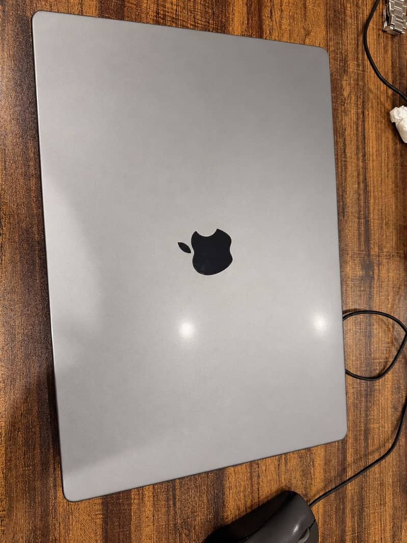 MacBook Pro M1 Pro 16” 1