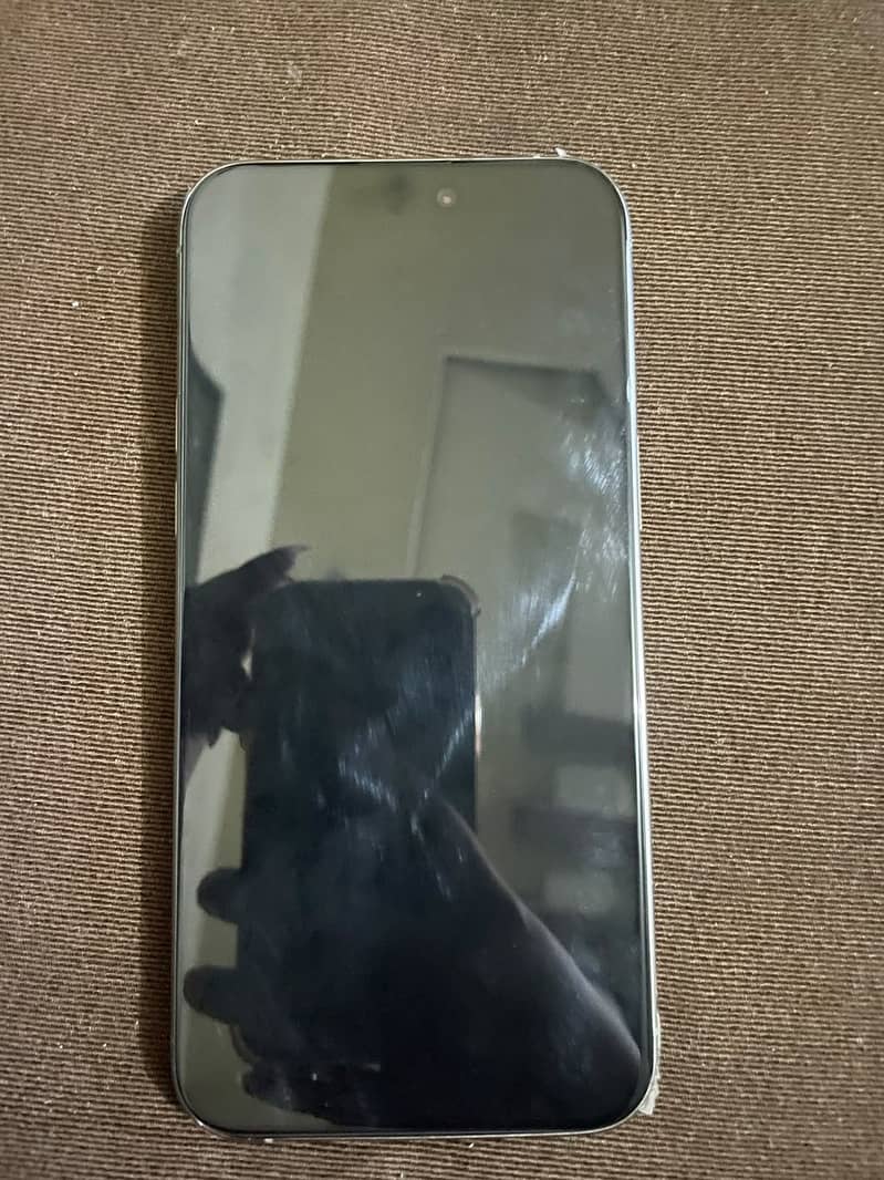Apple iPhone 15 Pro Max 6