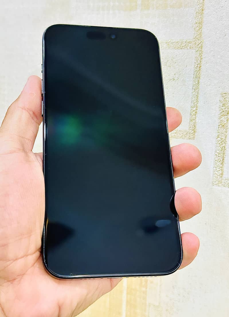 Apple iPhone 15 Pro Max 1