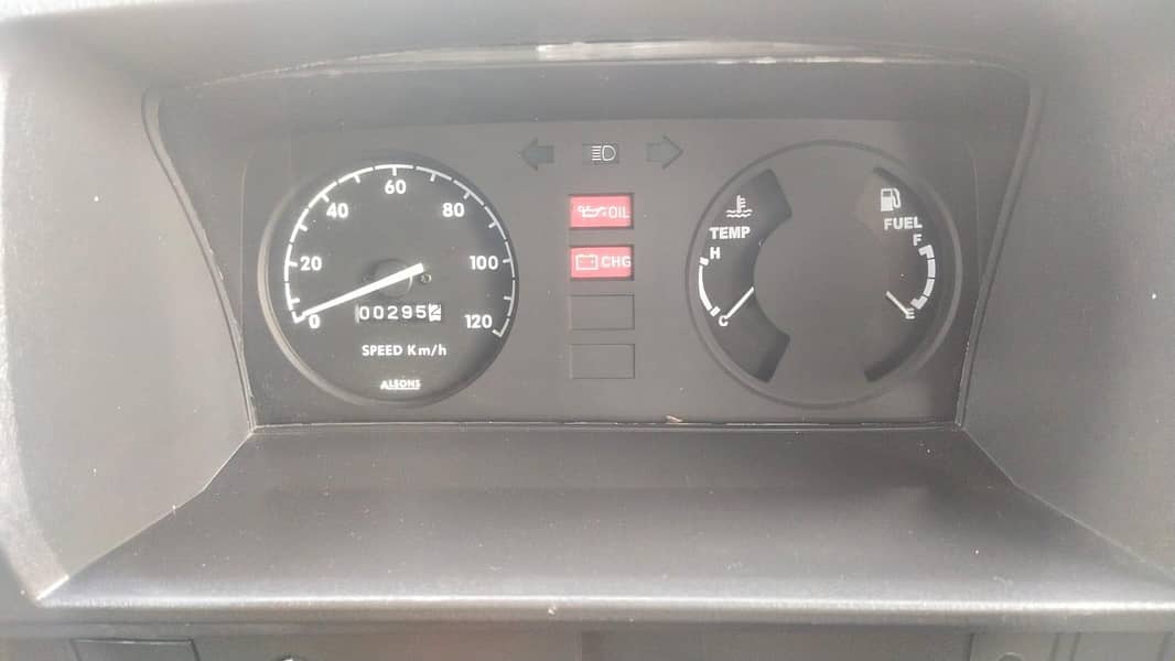 Suzuki Bolan - 2011 16