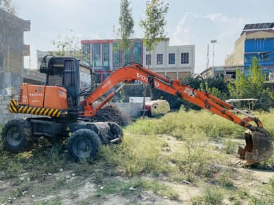 Excavator For sale in Good condition