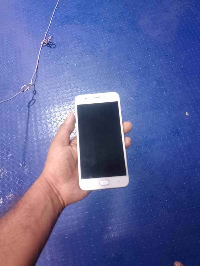 OPPO A57 1