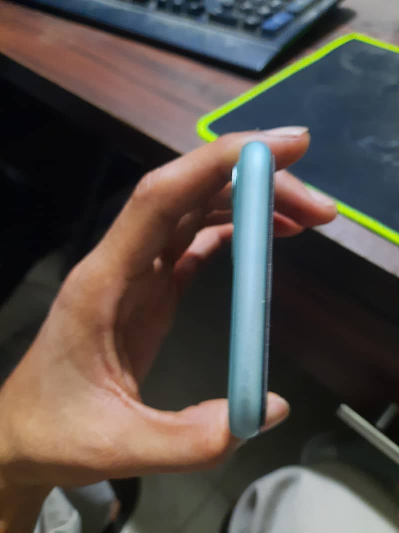 Apple iPhone 11 6