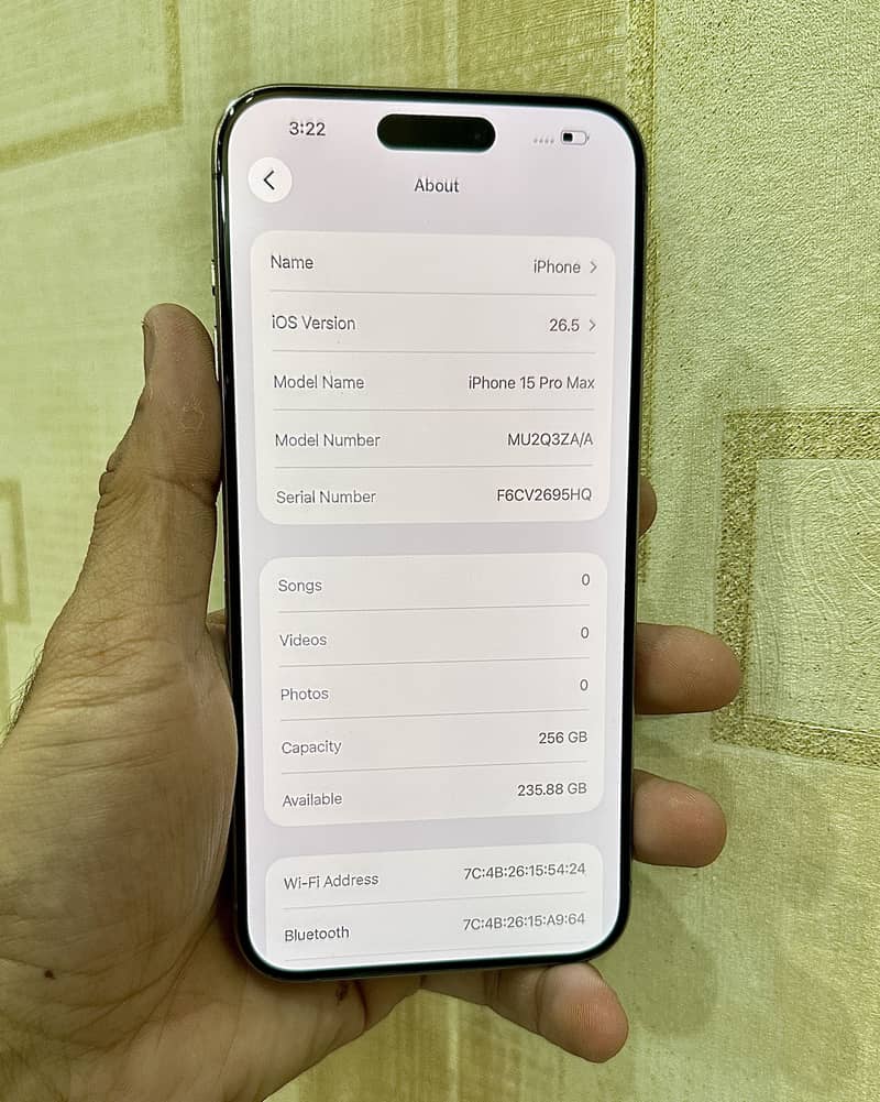 Apple iPhone 15 Pro Max 9