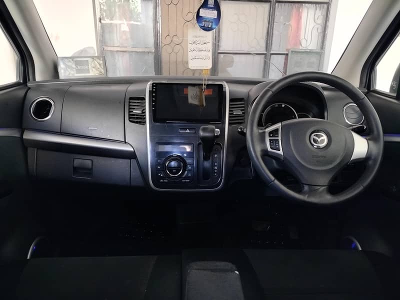 Mazda Azwagon 2012 7